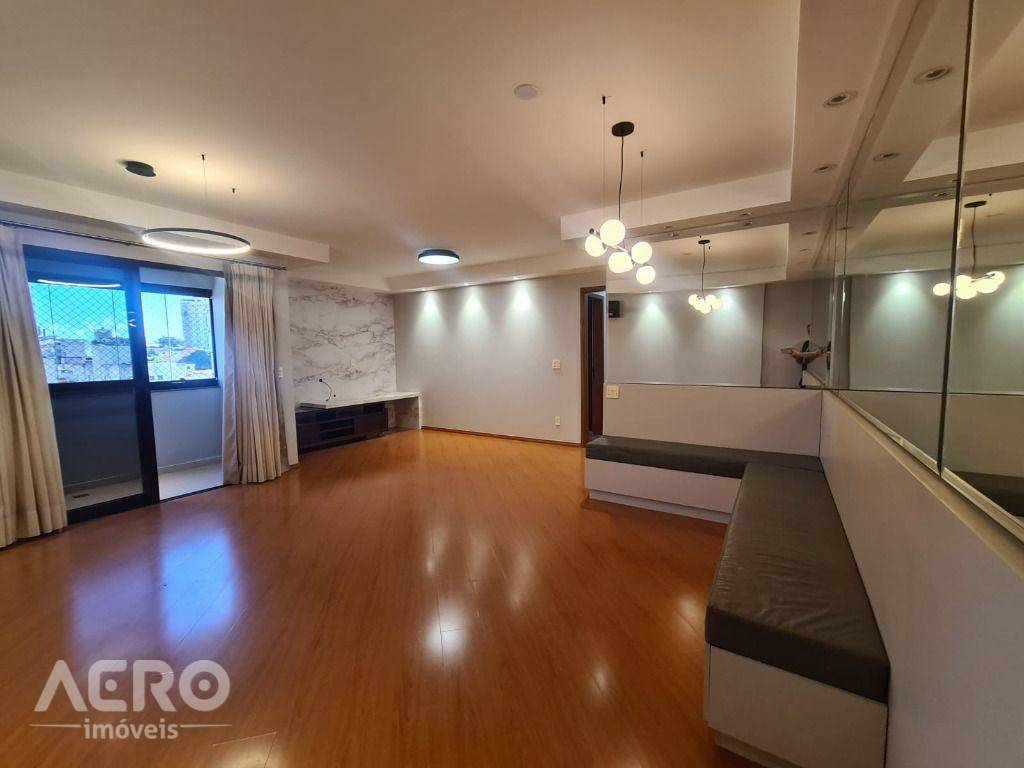 Apartamento à venda com 3 quartos, 130m² - Foto 1