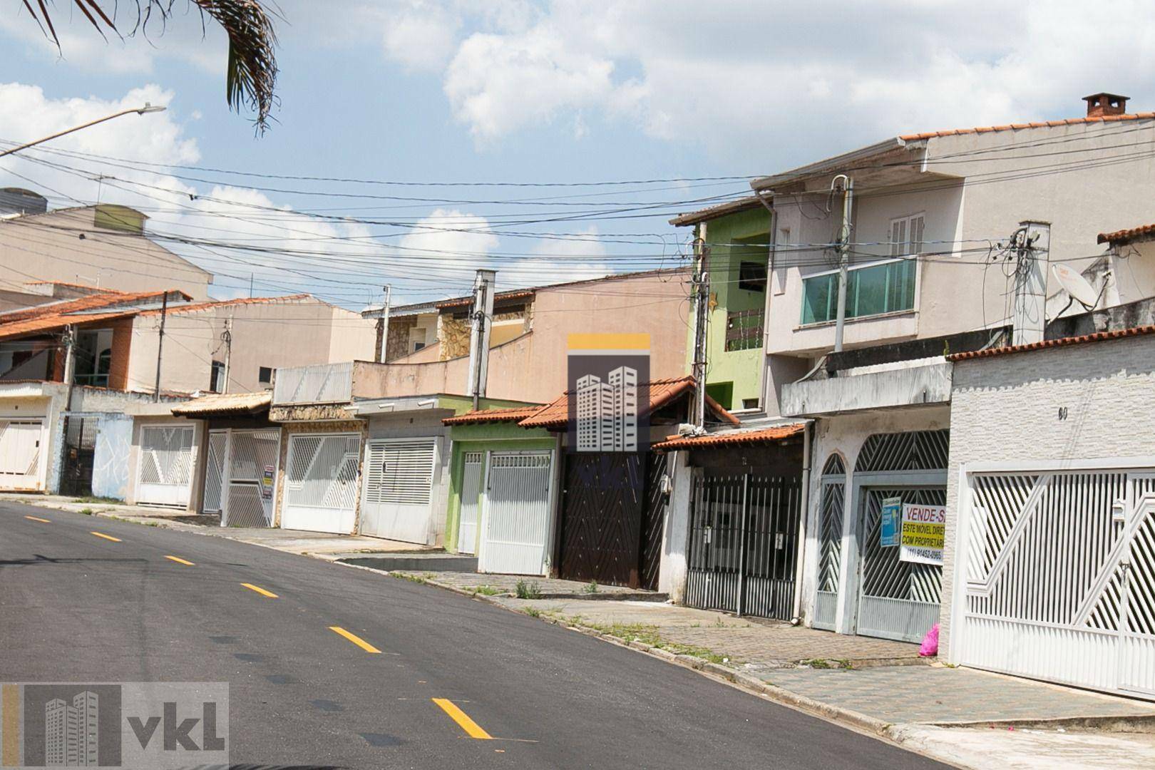 Sobrado à venda com 4 quartos, 372m² - Foto 4