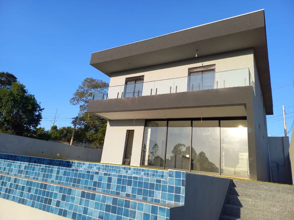 Casa de Condomínio à venda com 3 quartos, 350m² - Foto 1