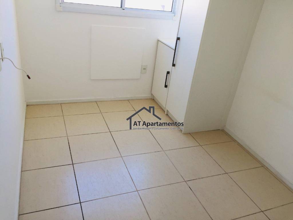 Apartamento à venda com 2 quartos, 58m² - Foto 17