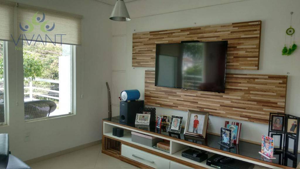 Casa de Condomínio à venda com 3 quartos, 236m² - Foto 15