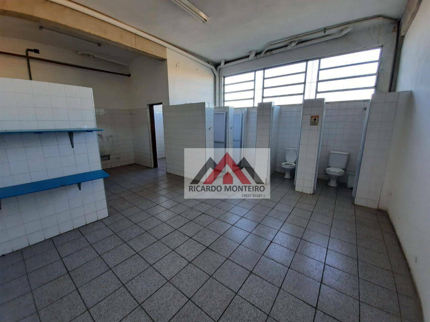 Depósito-Galpão-Armazém para alugar, 2500m² - Foto 32