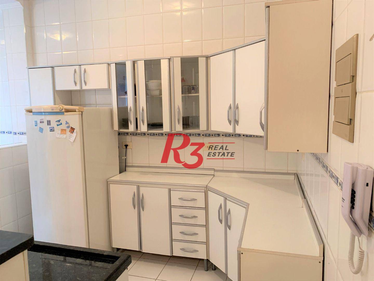 Apartamento à venda com 2 quartos, 78m² - Foto 4