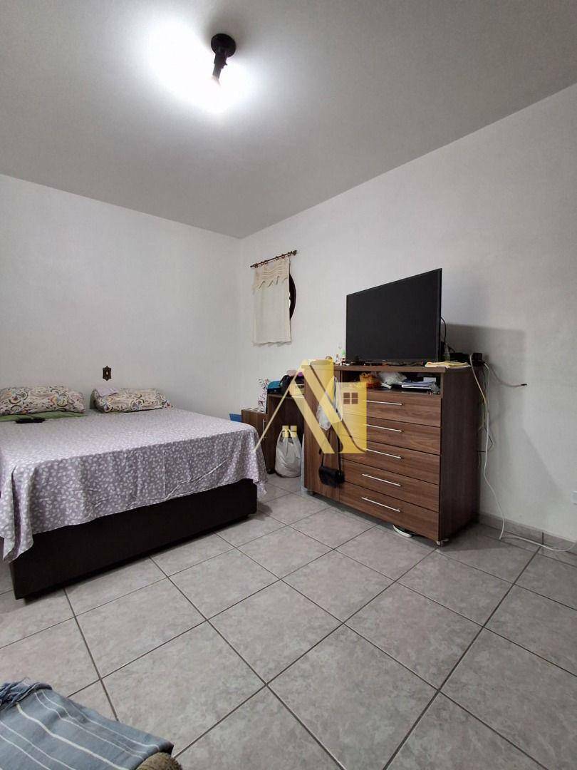 Sobrado à venda com 3 quartos, 257m² - Foto 17