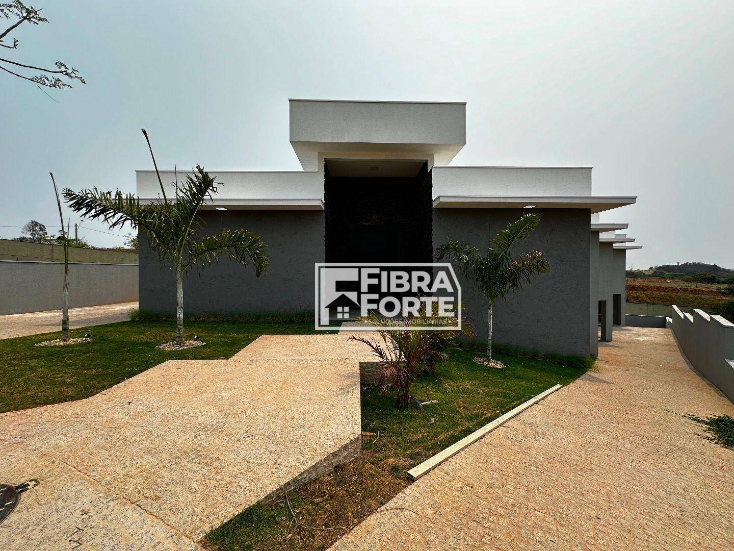 Casa de Condomínio à venda e aluguel com 4 quartos, 400m² - Foto 1