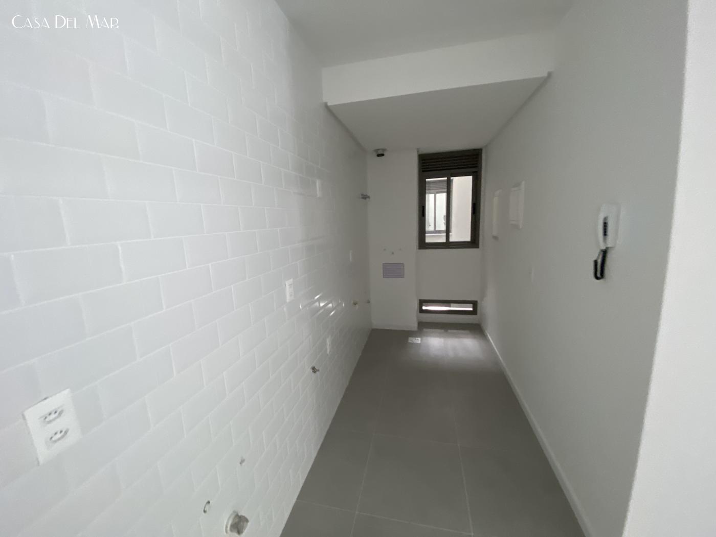 Apartamento à venda com 2 quartos, 70m² - Foto 15