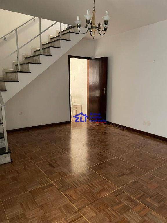 Sobrado à venda com 3 quartos, 138m² - Foto 1