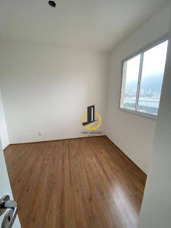 Apartamento à venda com 2 quartos, 40m² - Foto 6