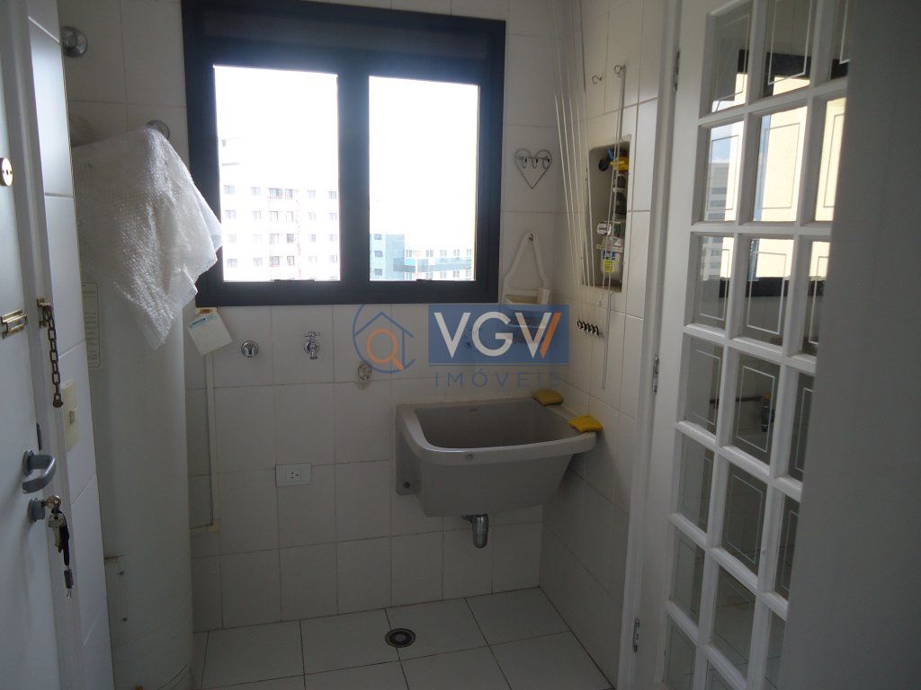 Apartamento para alugar com 3 quartos, 89m² - Foto 12