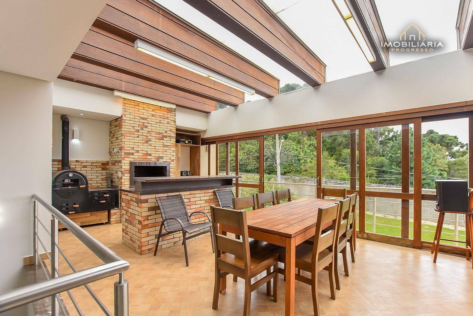 Casa à venda com 3 quartos, 352m² - Foto 4