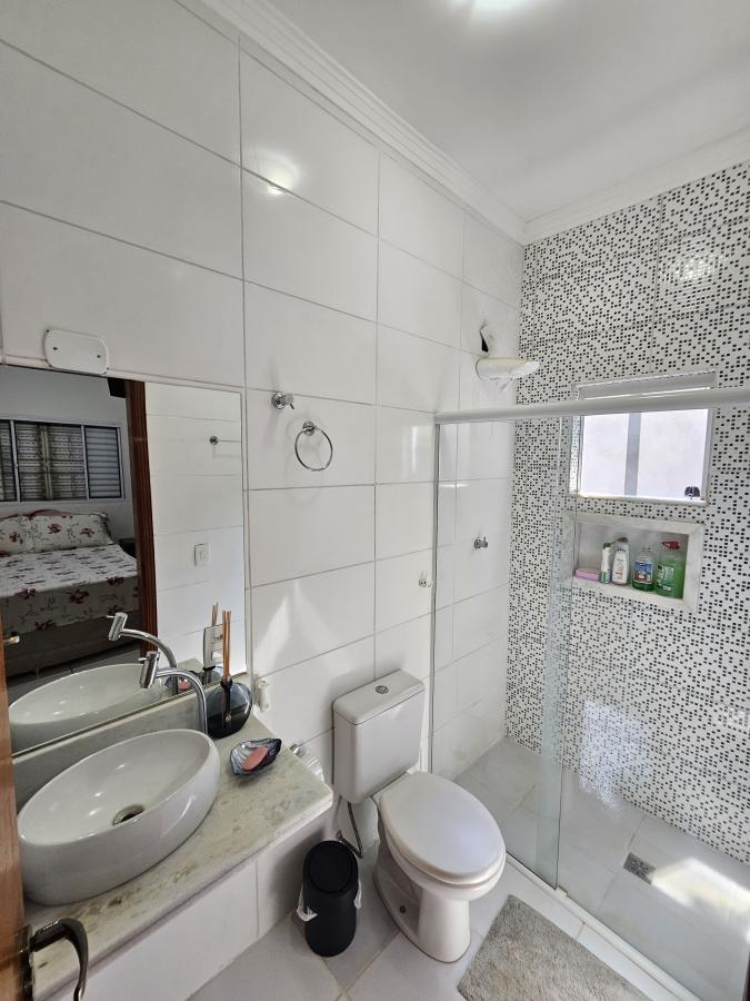 Casa à venda com 3 quartos, 250m² - Foto 6