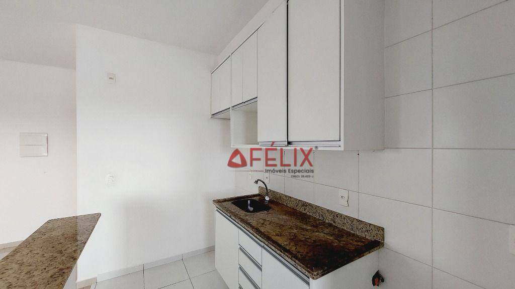 Apartamento à venda com 2 quartos, 62m² - Foto 5