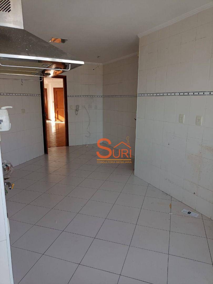 Apartamento à venda com 3 quartos, 133m² - Foto 12