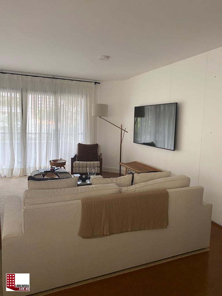 Apartamento à venda com 3 quartos, 204m² - Foto 2