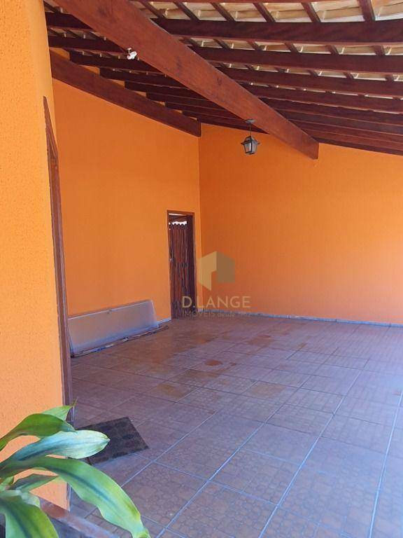 Casa de Condomínio à venda com 3 quartos, 153m² - Foto 2