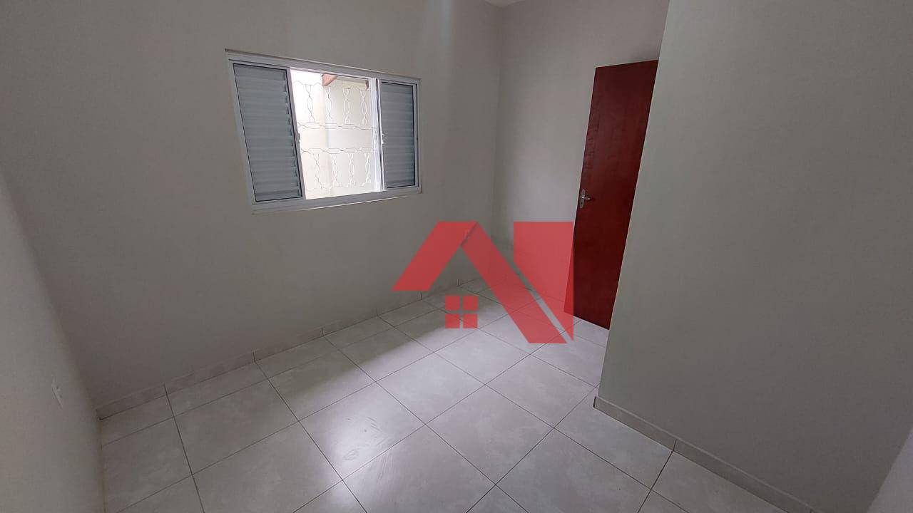 Casa à venda com 3 quartos, 100m² - Foto 8