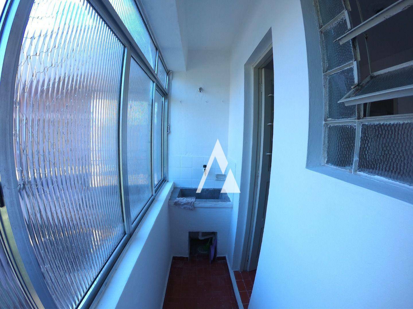 Apartamento para alugar com 2 quartos, 51m² - Foto 12