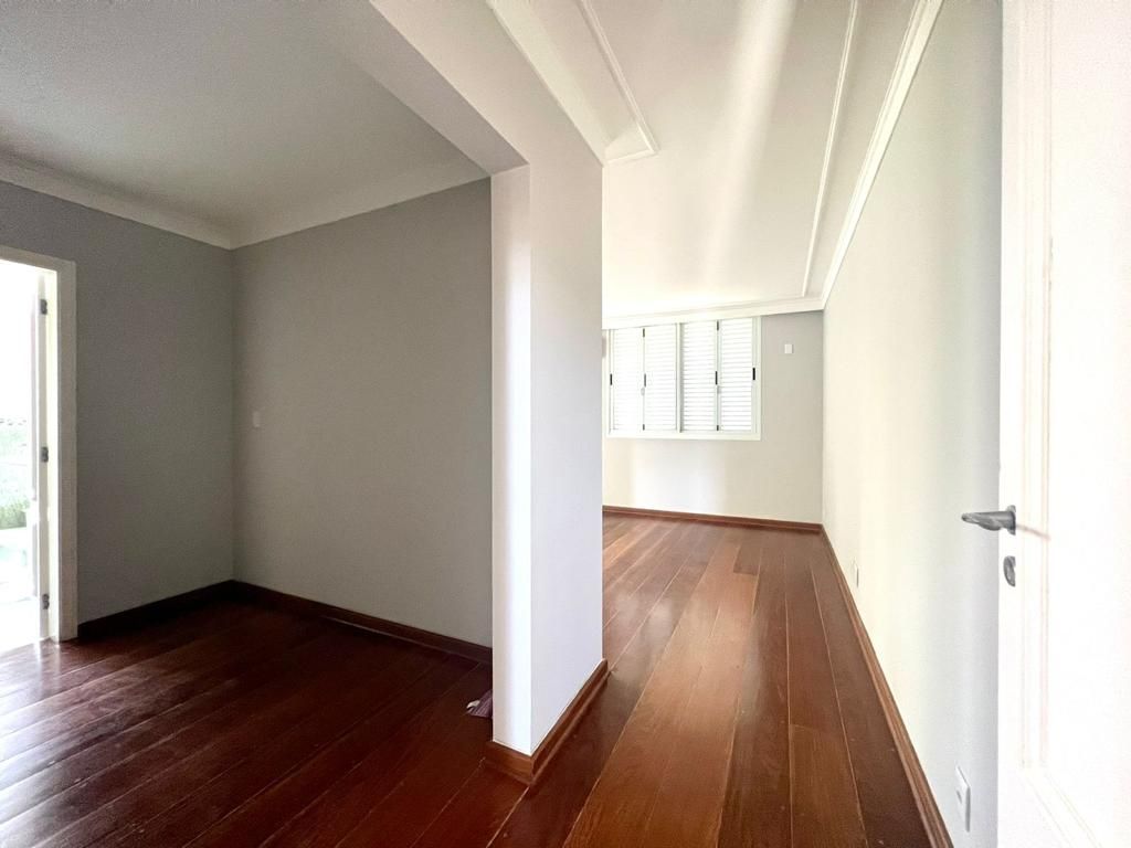 Casa de Condomínio à venda com 4 quartos, 600m² - Foto 13