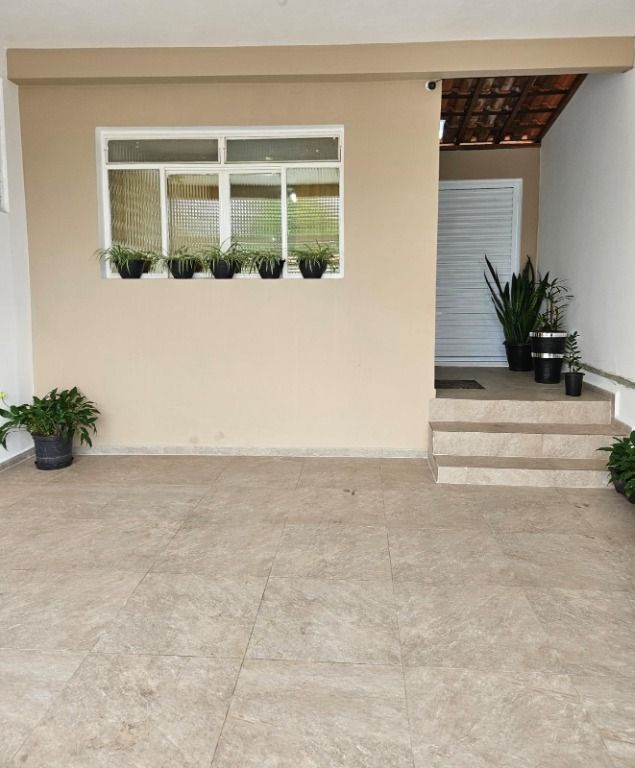 Sobrado à venda com 2 quartos, 190m² - Foto 3