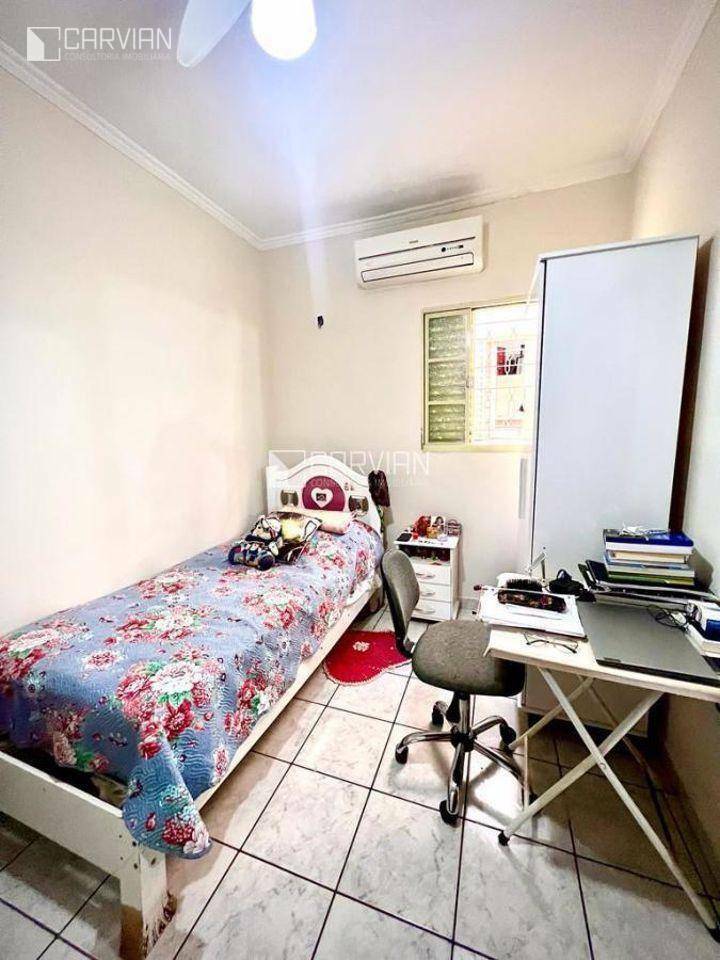 Casa à venda com 2 quartos, 80m² - Foto 19