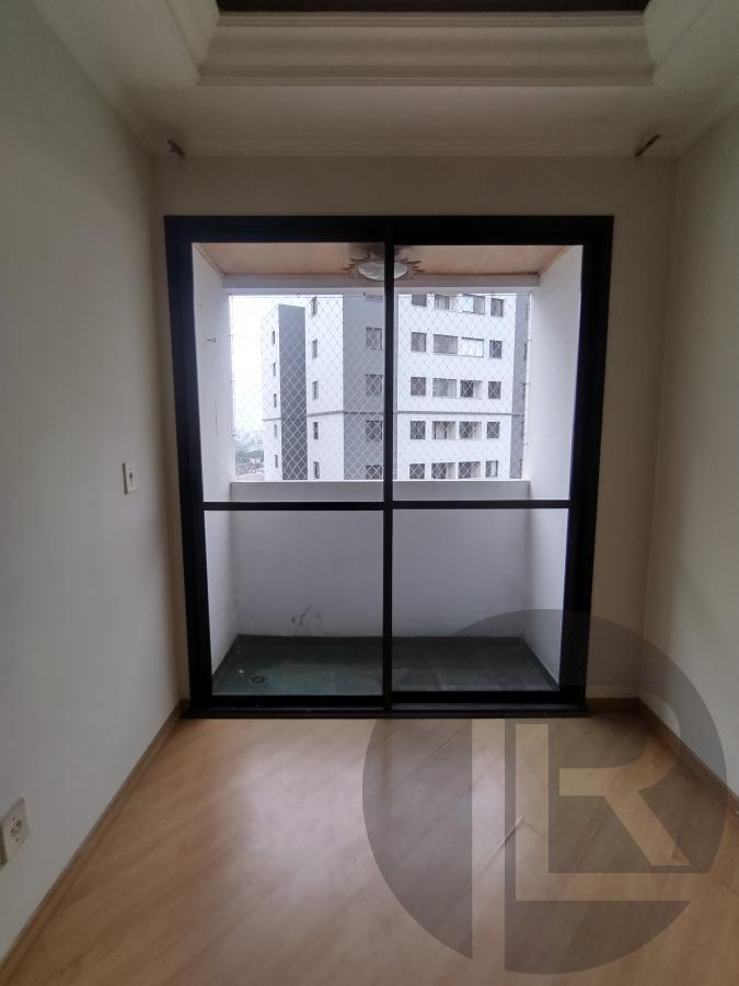 Apartamento à venda com 3 quartos, 66m² - Foto 4