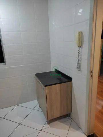 Apartamento à venda com 2 quartos, 42m² - Foto 2