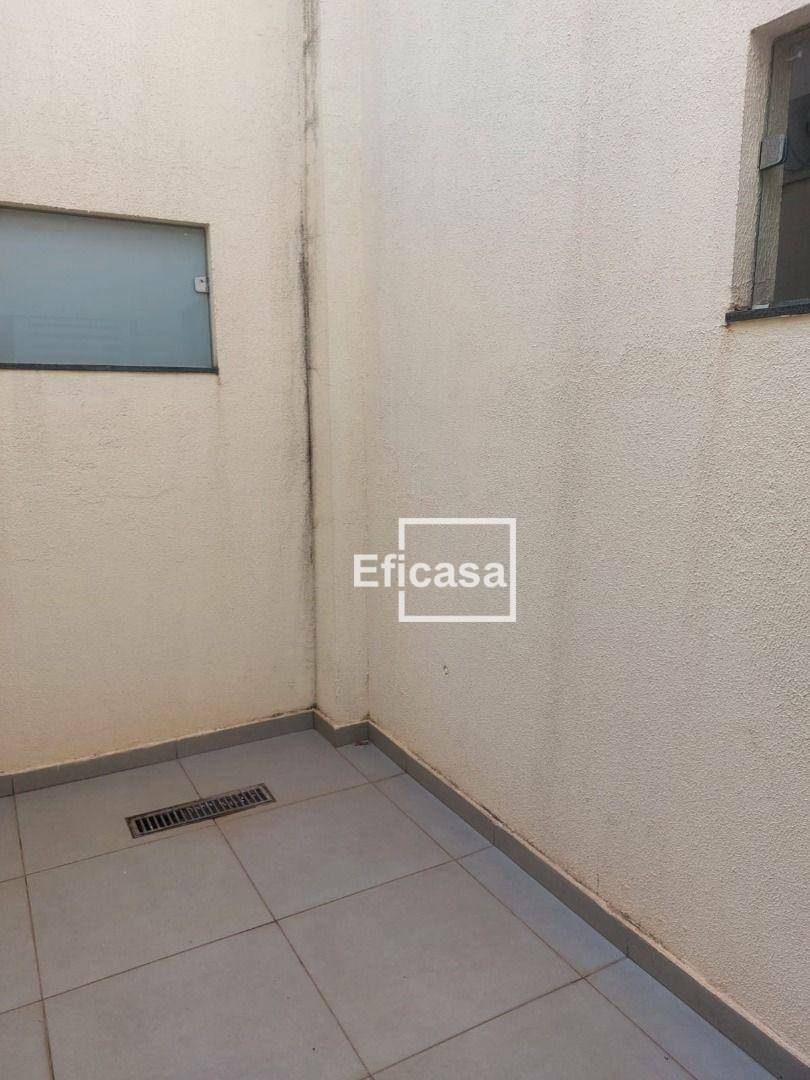 Casa à venda com 3 quartos, 136m² - Foto 14