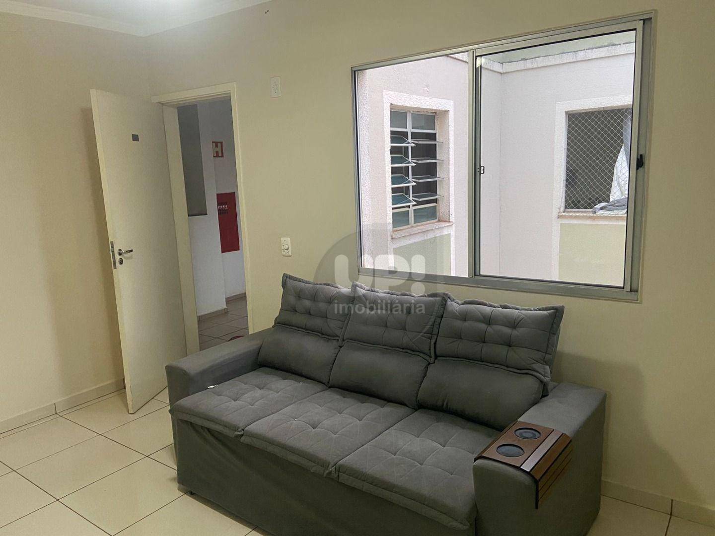 Apartamento à venda com 2 quartos, 46m² - Foto 2