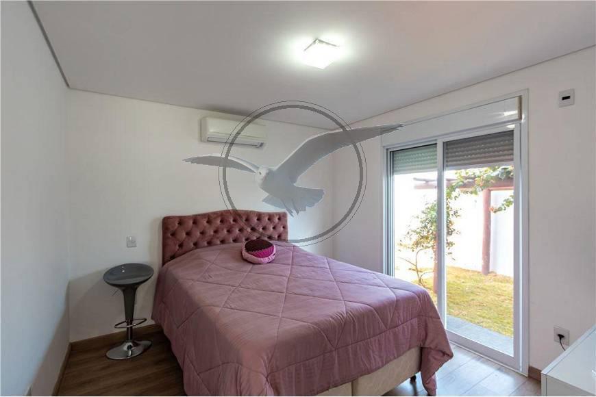 Casa de Condomínio à venda com 4 quartos, 360m² - Foto 25