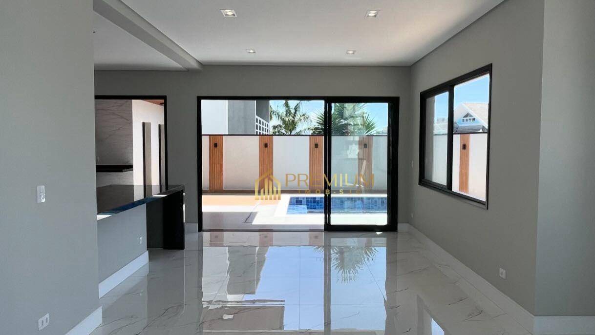 Sobrado à venda com 4 quartos, 270m² - Foto 3