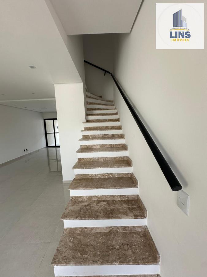 Sobrado à venda com 3 quartos, 120m² - Foto 3