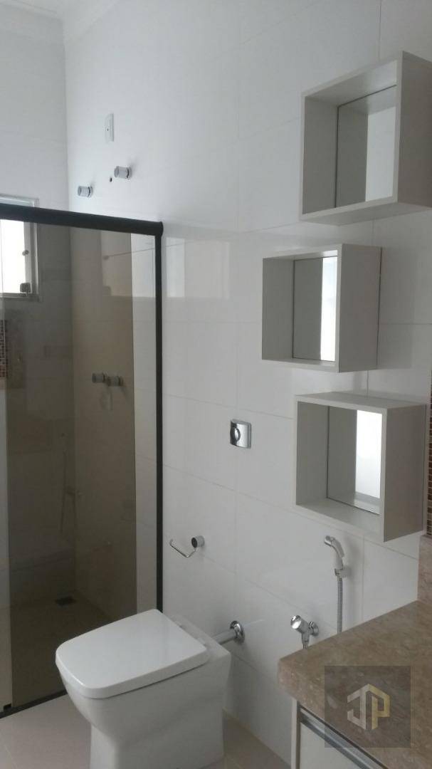 Casa à venda com 3 quartos, 168m² - Foto 18