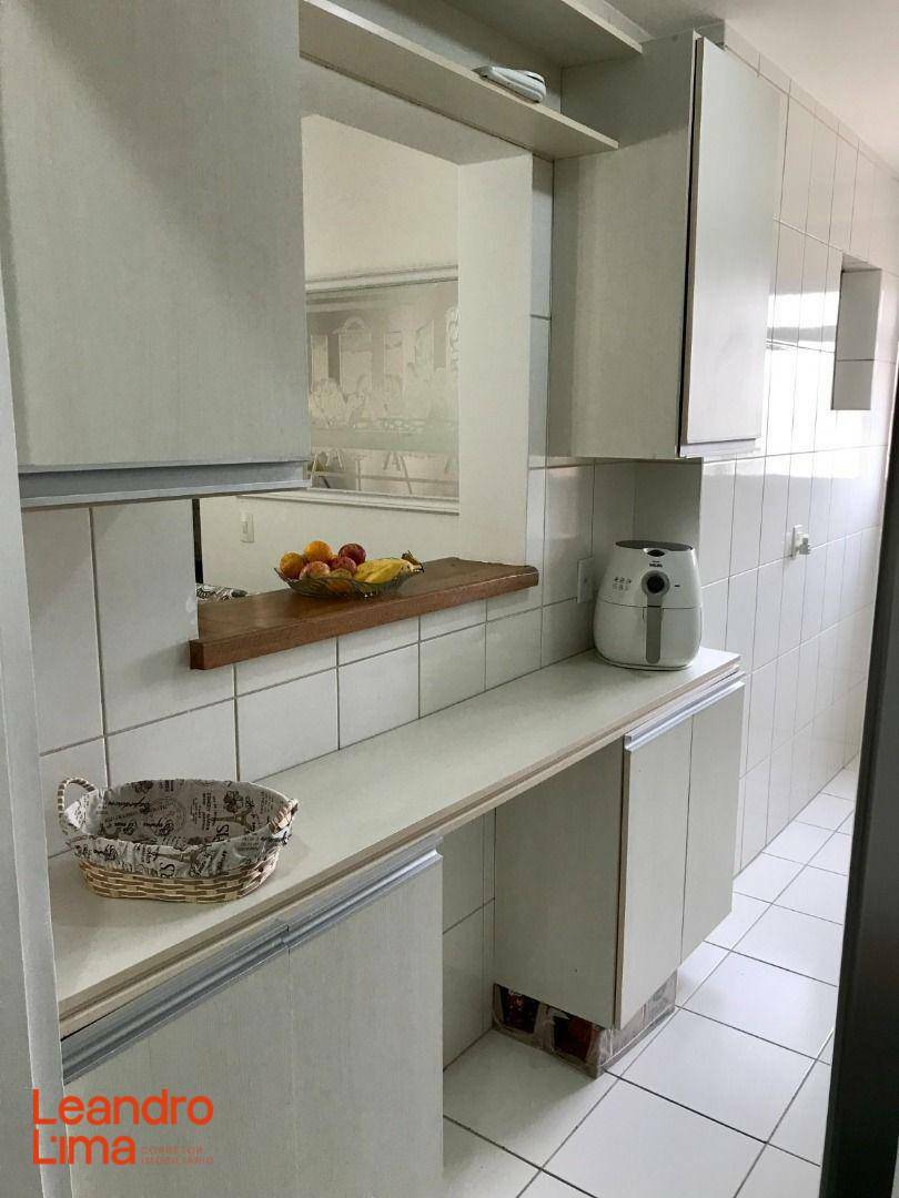Apartamento à venda com 3 quartos, 71m² - Foto 9