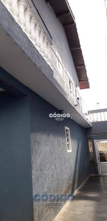 Sobrado à venda com 4 quartos, 250m² - Foto 3