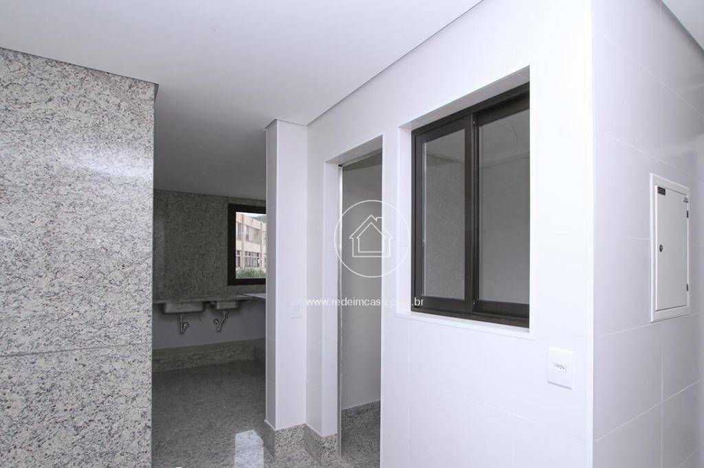 Apartamento à venda com 4 quartos, 186m² - Foto 25