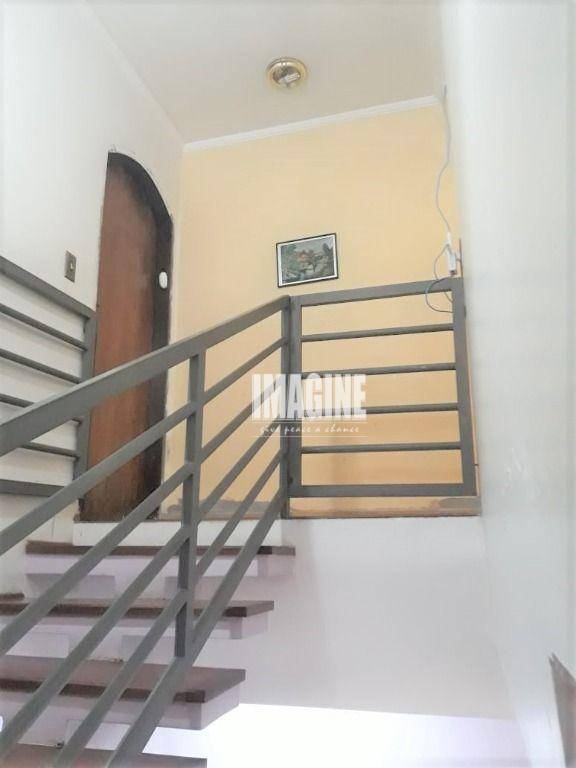 Sobrado à venda com 3 quartos, 330m² - Foto 17