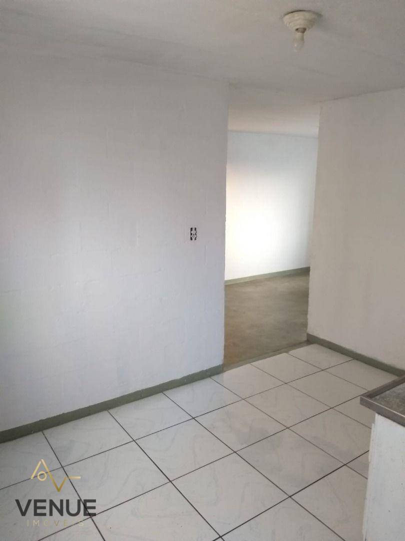 Apartamento à venda com 2 quartos, 56m² - Foto 7