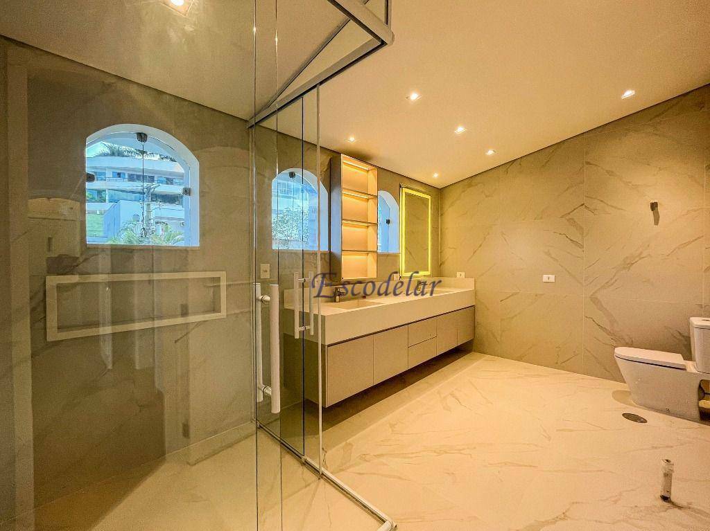 Casa para alugar com 4 quartos, 500m² - Foto 45