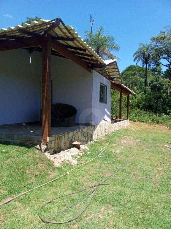 Casa à venda e aluguel com 3 quartos, 200m² - Foto 16