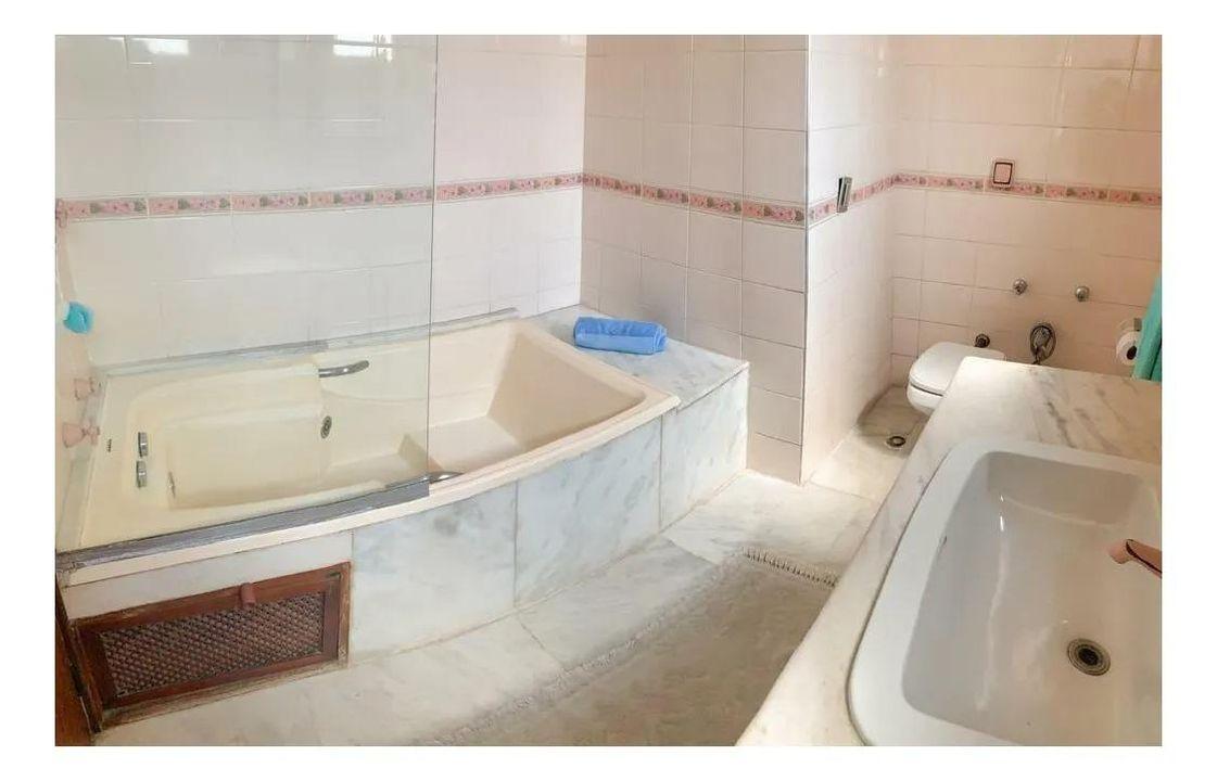 Casa de Condomínio à venda com 4 quartos, 300m² - Foto 19