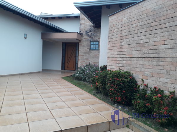 Casa à venda com 3 quartos, 260m² - Foto 2