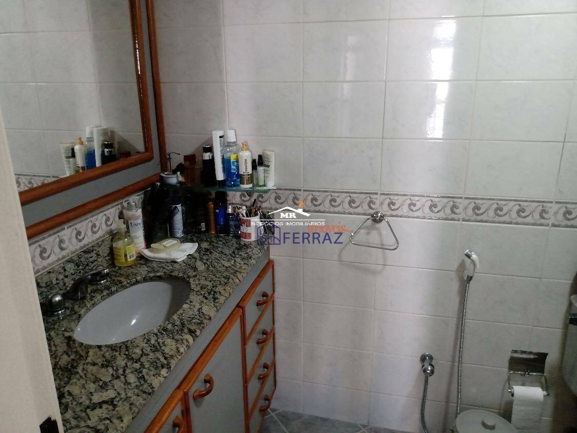 Apartamento à venda com 4 quartos, 180m² - Foto 19