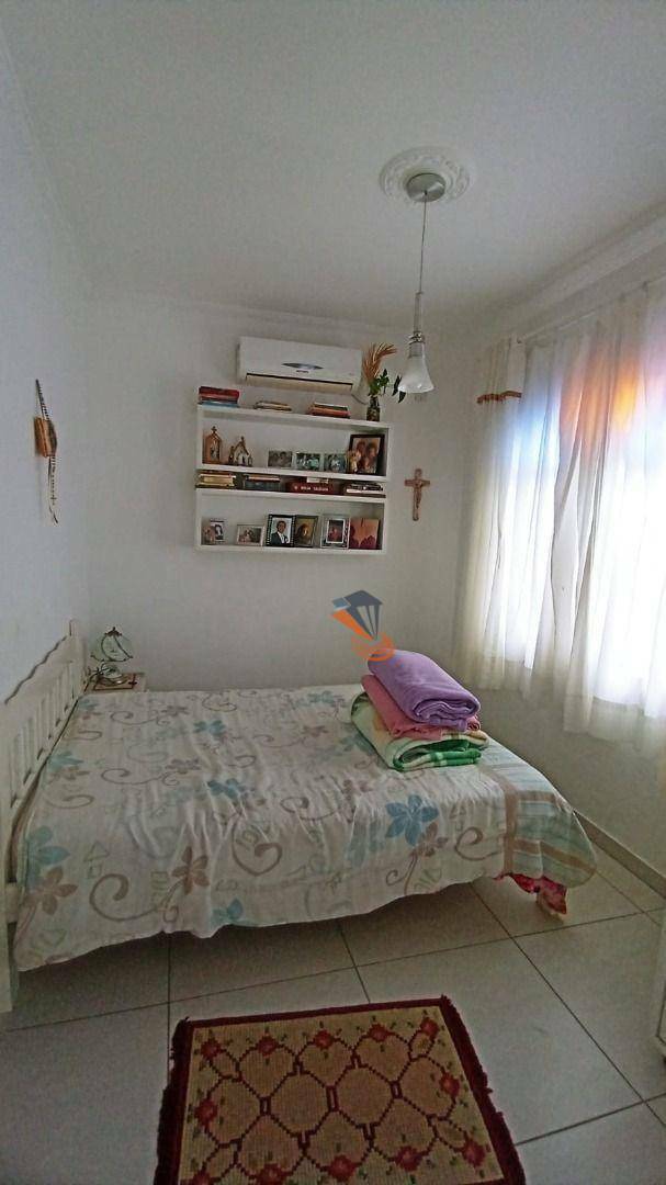 Casa à venda com 3 quartos, 120m² - Foto 12