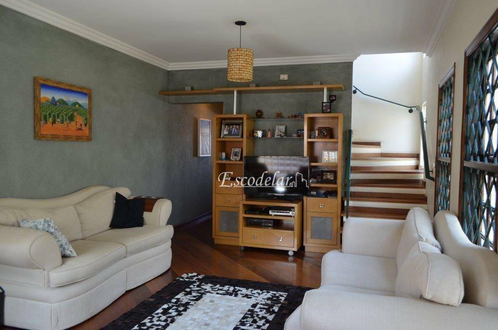 Sobrado à venda com 3 quartos, 200m² - Foto 1