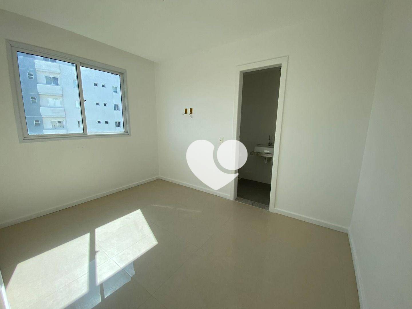 Apartamento à venda com 3 quartos, 115m² - Foto 11