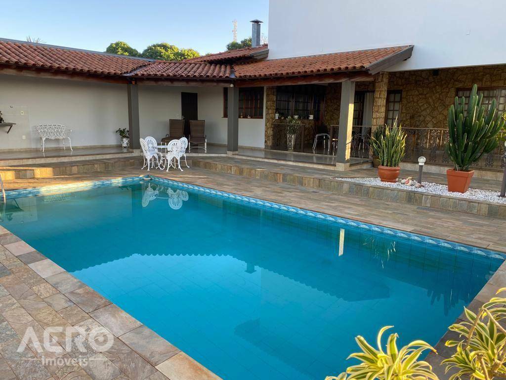 Casa à venda com 4 quartos, 363m² - Foto 71