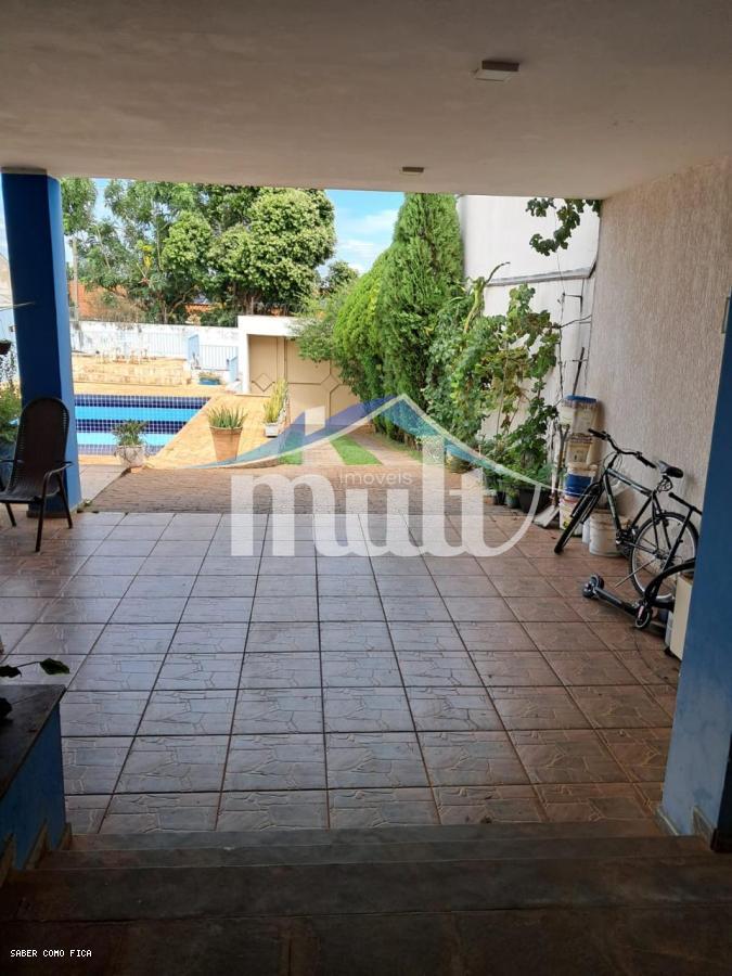 Casa à venda com 4 quartos, 487m² - Foto 8