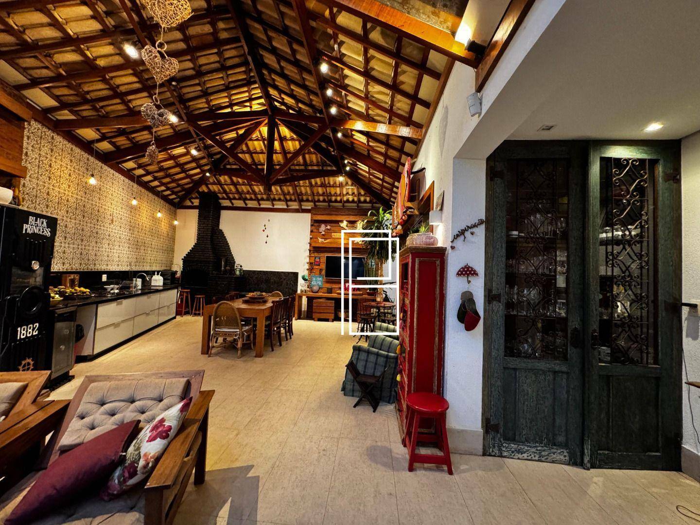 Casa à venda com 4 quartos, 300m² - Foto 22