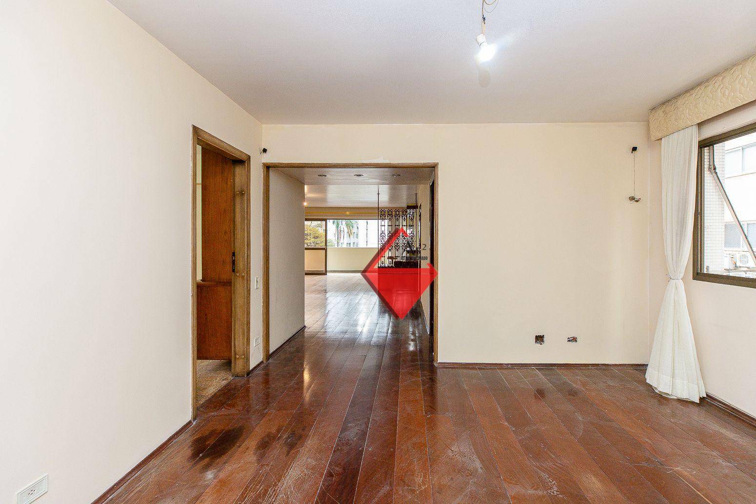 Apartamento à venda com 4 quartos, 240m² - Foto 22