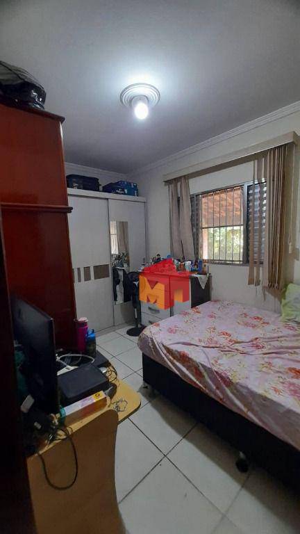 Chácara à venda com 2 quartos, 196m² - Foto 19